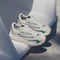 adidas Lightstride off white/silver metallic/collegiate green (Damen) Vorschaubild