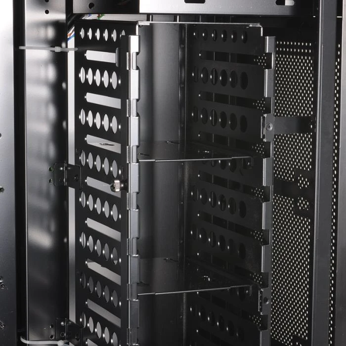 Lian Li PC-A76X, schallgedämmt