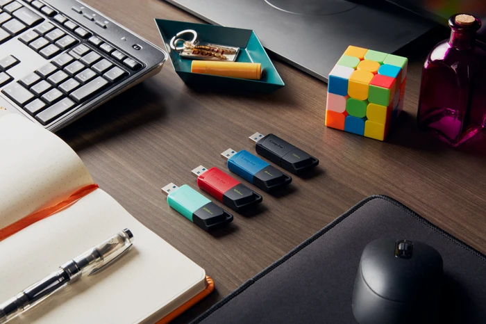 Kingston DataTraveler Exodia M 64GB, USB-A, USB 3.2 Gen 1×1