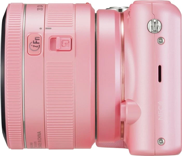 Samsung NX2000 pink mit Objektiv NX 20-50mm 3.5-5.6 i-Function ED II