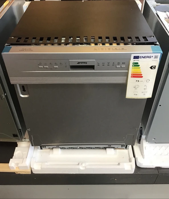 Smeg PL252CSDE