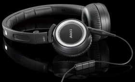 AKG K451