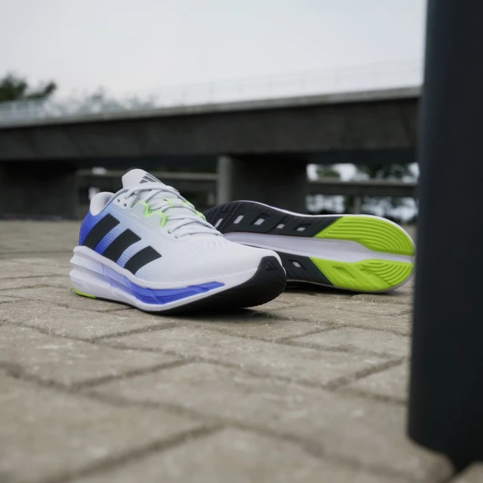 adidas Questar 3 cloud white/core black/cobalt blue