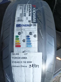 Yokohama Advan Fleva V701 215/45 R16 90W XL