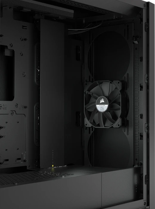 Corsair 5000D, schwarz, Glasfenster