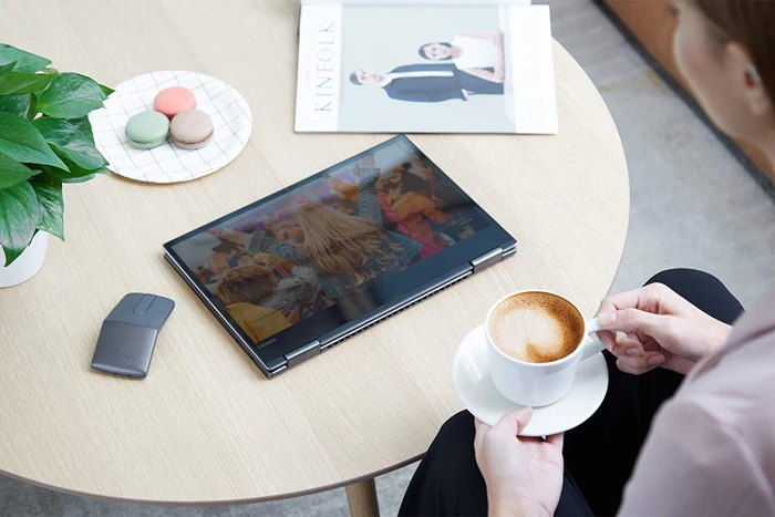 Lenovo Yoga Maus mit Laser-Presenter grau, USB/Bluetooth