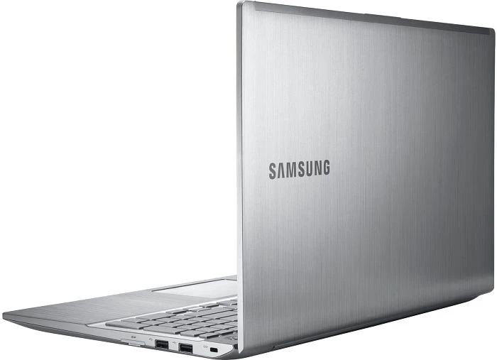 Samsung ATIV Book 8 - 880Z5E, silber, Core i7-3635QM, 8GB RAM, 1TB HDD, Radeon HD 8870M, DE
