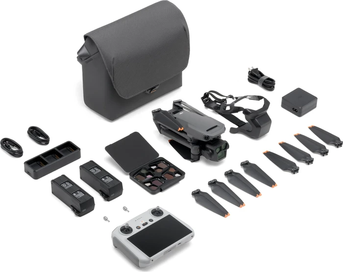 DJI Mavic 3 Pro Fly More Combo (DJI RC)