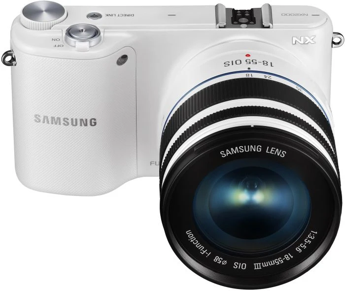 Samsung NX2000 weiß mit Objektiv NX 18-55mm 3.5-5.6 OIS III i-Function