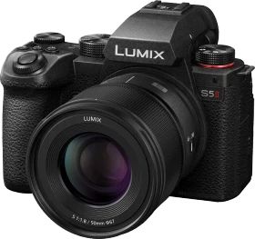 Panasonic Lumix DC-S5II mit Objektiv Lumix S 50mm 1.8