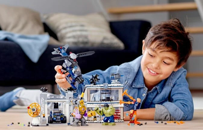 LEGO Marvel Super Heroes Spielset - Avengers-Hauptquartier