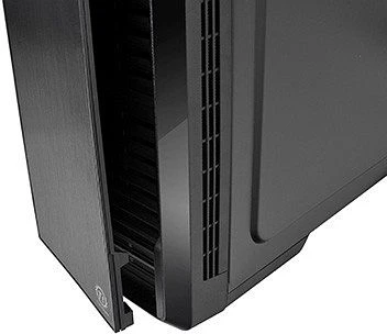 Thermaltake Urban T81, Acrylfenster