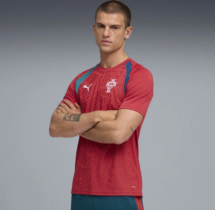 Puma FIFA WM 2026 Portugal Slim Trainingstrikot kurzarm club red/silver mist (Herren)