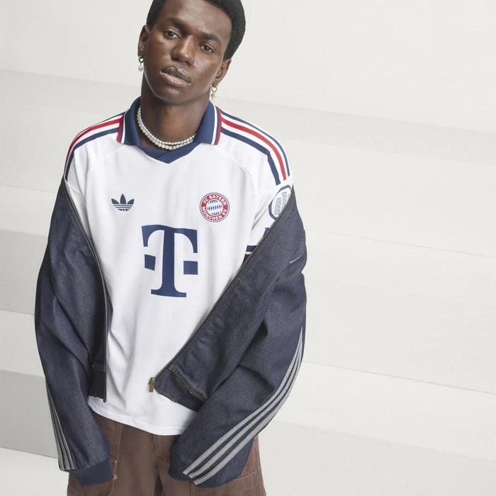 adidas FC Bayern München Authentic 2026/2027 Auswärtstrikot kurzarm (Herren)