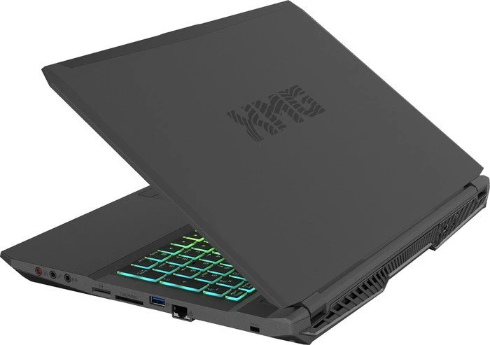 Schenker XMG P507-cjq, Core i7-7700HQ, 16GB RAM, 250GB SSD, 1TB HDD, GeForce GTX 1070, DE