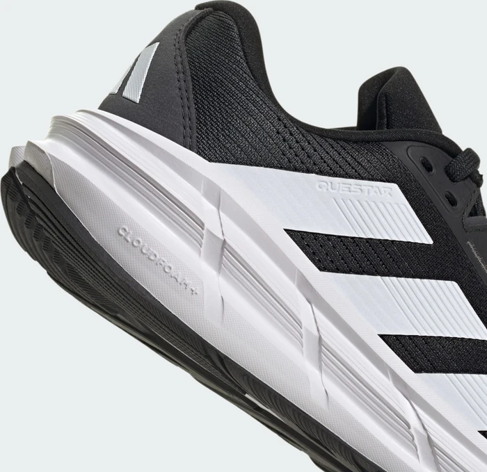adidas Questar 3 core black/cloud white/carbon (Damen)