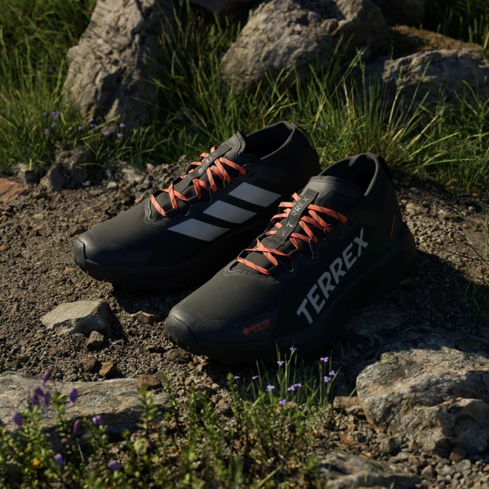 adidas Terrex Agravic GTX core black/grey two/semi impact orange (Herren)