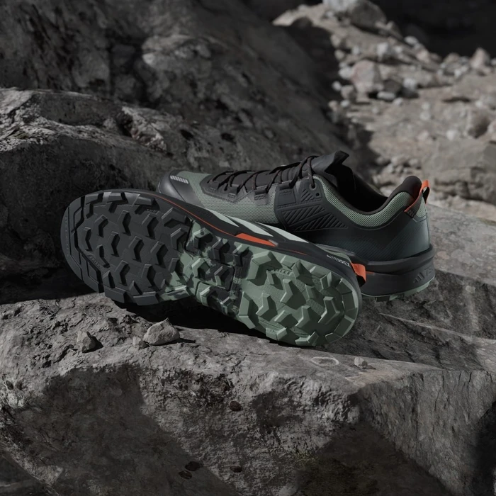 adidas Terrex Skychaser Tech GTX core black/linen green/silver green