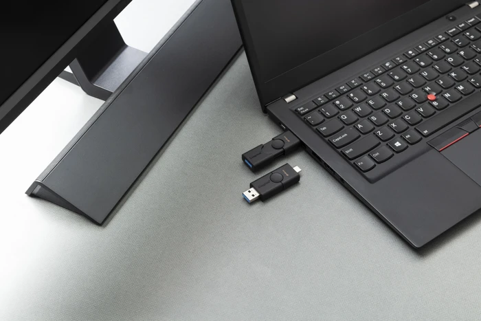 Kingston DataTraveler Duo 32GB, USB-A + USB-C, USB 3.2 Gen 1×1