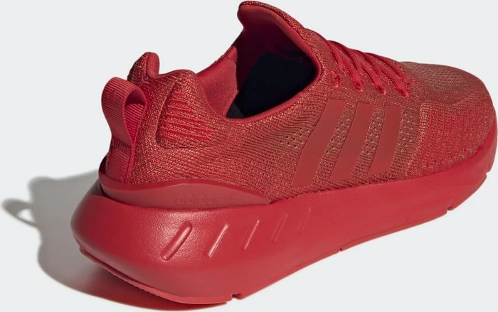 adidas Swift Run 22 vivid red/altered amber/cloud white