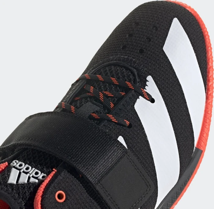 adidas Adipower II core black/cloud white/solar red (Herren)