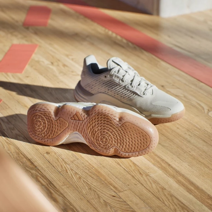 adidas Stabil 16 Indoor off white/gold metallic/crystal sand (Damen)