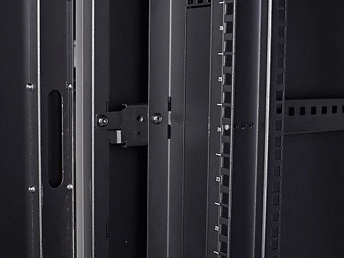 APC NetShelter SV Serverschrank 42HE, 1200mm tief