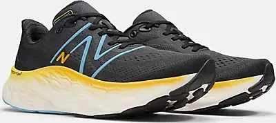 New Balance Fresh Foam X More v4 black/coastal blue/ginger lemon (Herren)