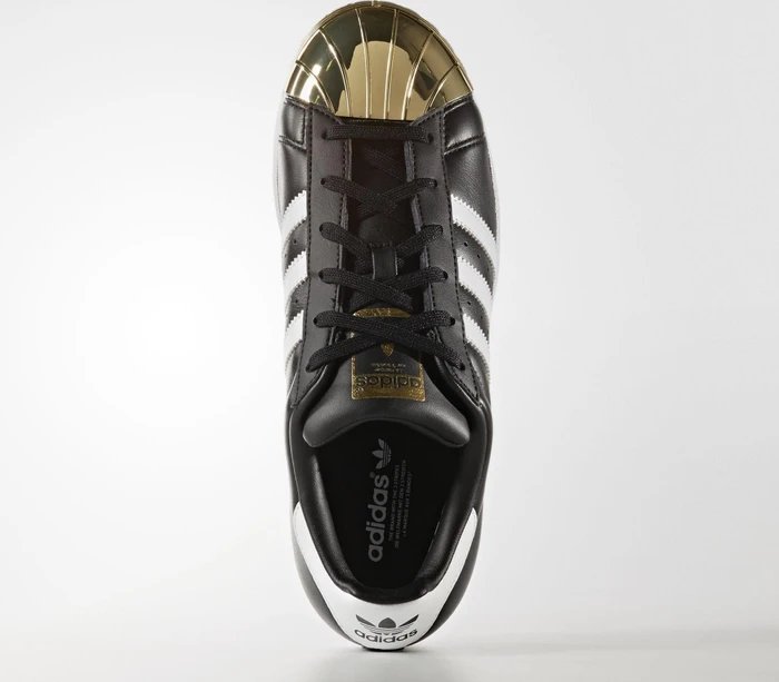 adidas Superstar 80s Metal-Toe core black/footwear white/gold metallic (Damen)