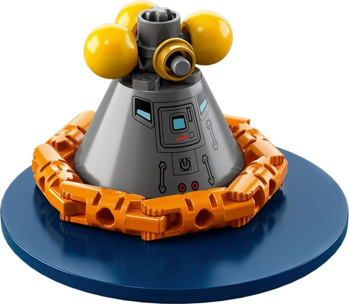 LEGO Ideas - NASA Apollo Saturn V