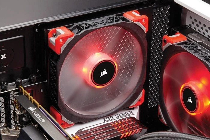 Corsair ML Series ML140 PRO LED Red Premium Magnetic Levitation Fan, 140mm