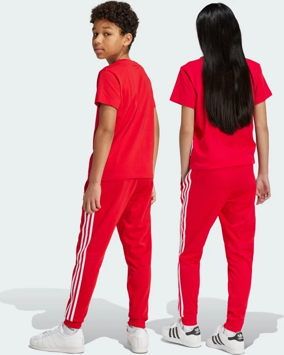 adidas Adicolor SST Trainingshose lang better scarlet (Junior)