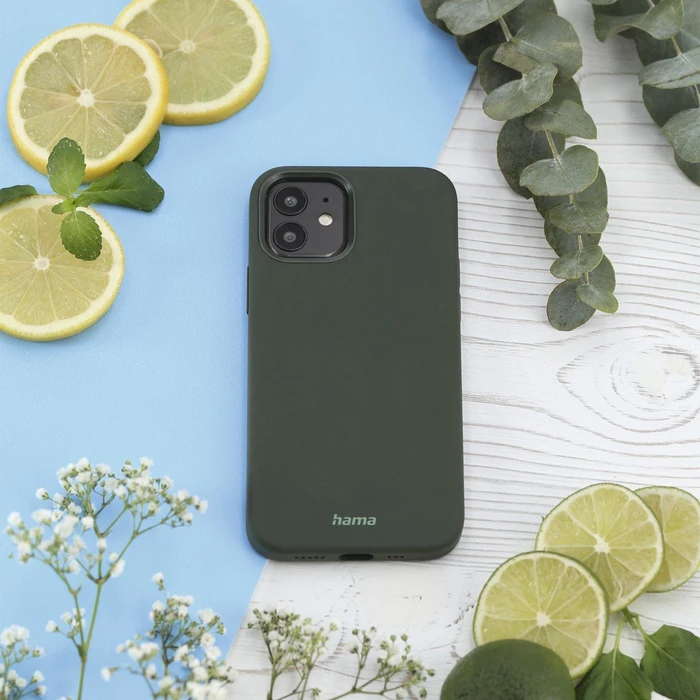 Hama Cover MagCase Finest Feel Pro für Apple iPhone 13 Pro Max grün