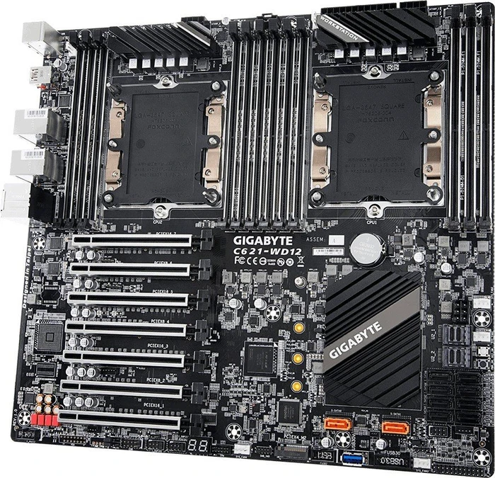 GIGABYTE C621-WD12 (2x Intel 3647)