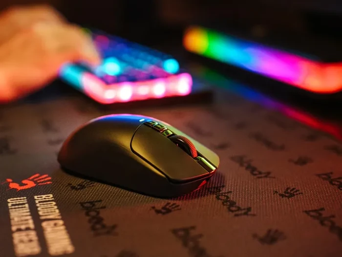 A4Tech Bloody R72 Ultra Wireless Gaming Mouse, schwarz, USB