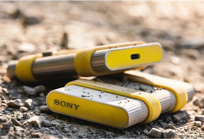 Sony SL-M, 2TB, USB-C 3.1