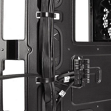 Thermaltake Urban T81, Acrylfenster