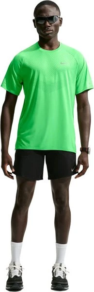 Nike Stride Dri-FIT ADV Funktionsshirt kurzarm green spark (Herren)