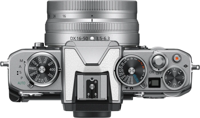 Nikon Z fc silber/weiß mit Objektiv Z DX 16-50mm 3.5-6.3 VR