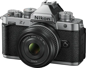 Nikon Z f silber mit Objektiv Z 40mm 2.0 (SE)