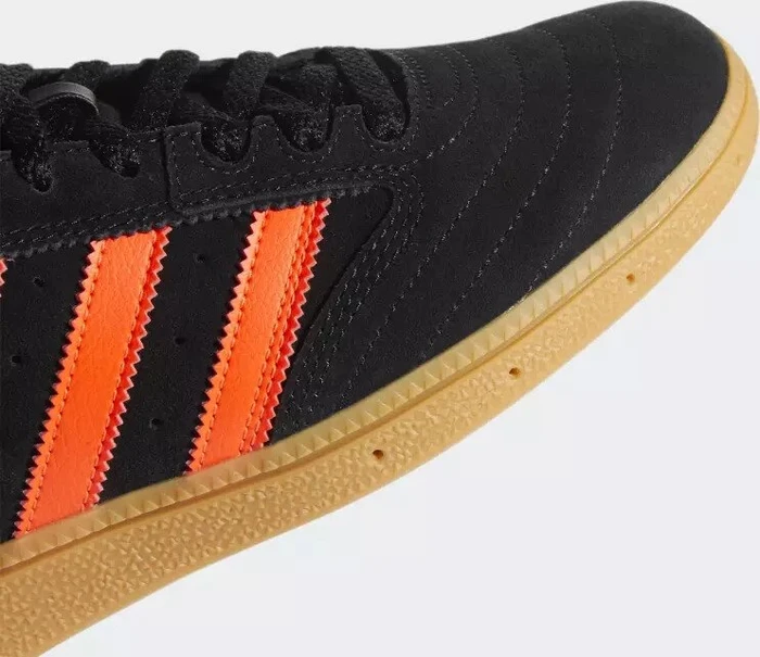 adidas Busenitz core black/solar red/gum (Herren)