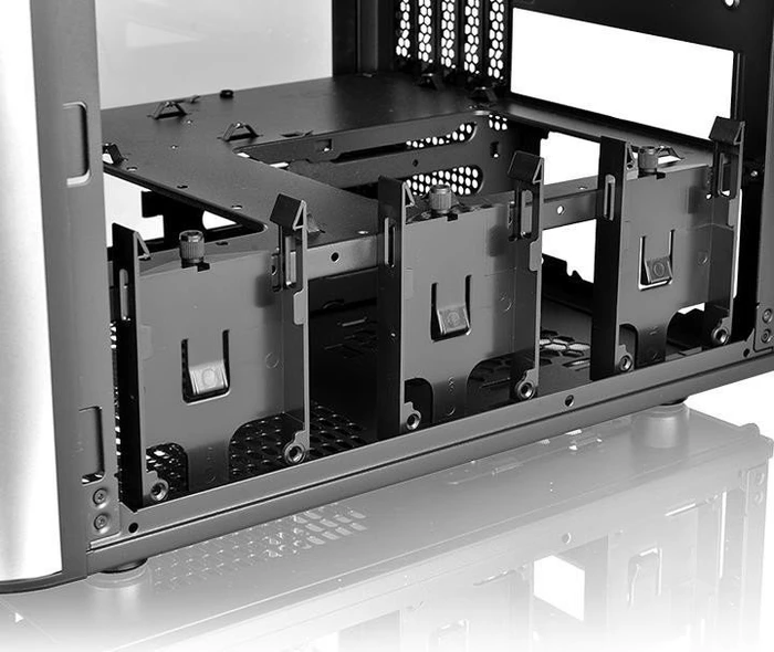 Thermaltake Level 20 VT, Glasfenster