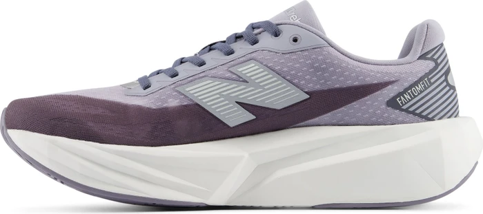 New Balance FuelCell Rebel v5 digital mist/smoked violet (Herren)