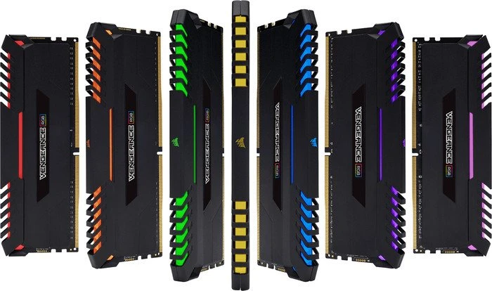 Corsair Vengeance RGB schwarz UDIMM 64GB Kit, DDR4-3200, CL16-18-18-36