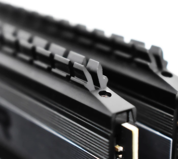 Patriot Viper 4 Blackout UDIMM 32GB Kit, DDR4-3600, CL18-22-22-42