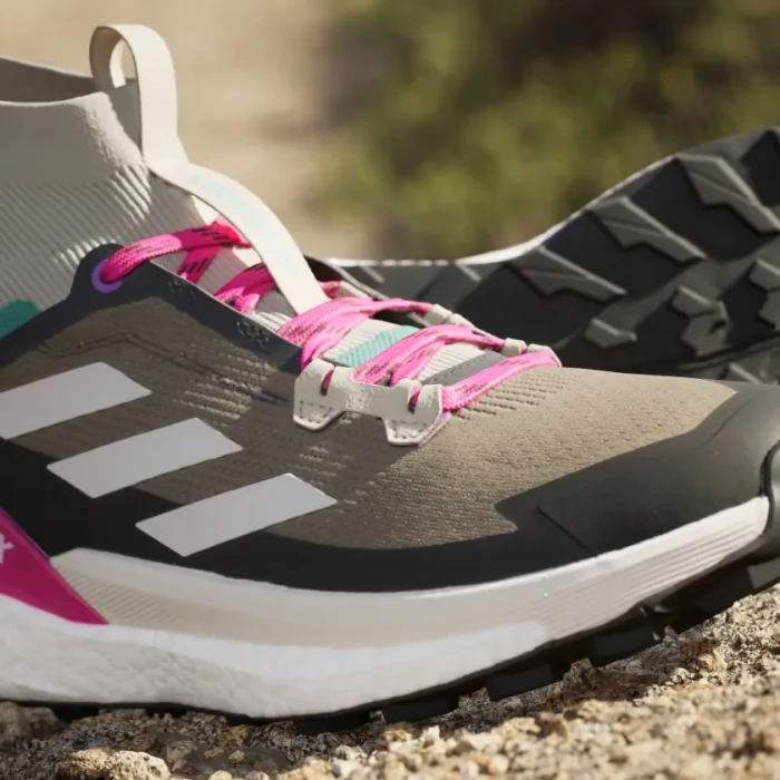 adidas Terrex Free Hiker 2.0 trace cargo/talc/real magenta (Herren)