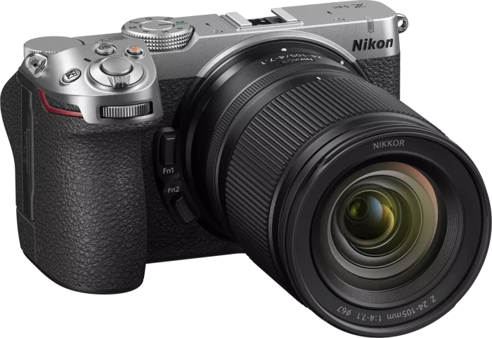 Nikon Z 5IIC silber mit Objektiv Z 24-105mm 4.0-7.1
