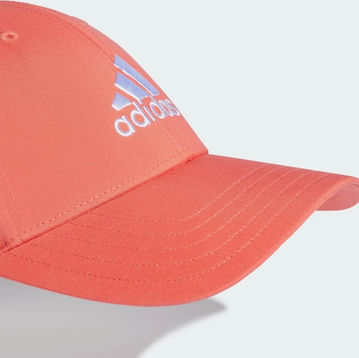 adidas Embroidered Logo Lightweight Baseball Kappe preloved scarlet/white
