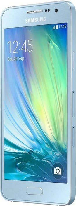 Samsung Galaxy A3 hellblau