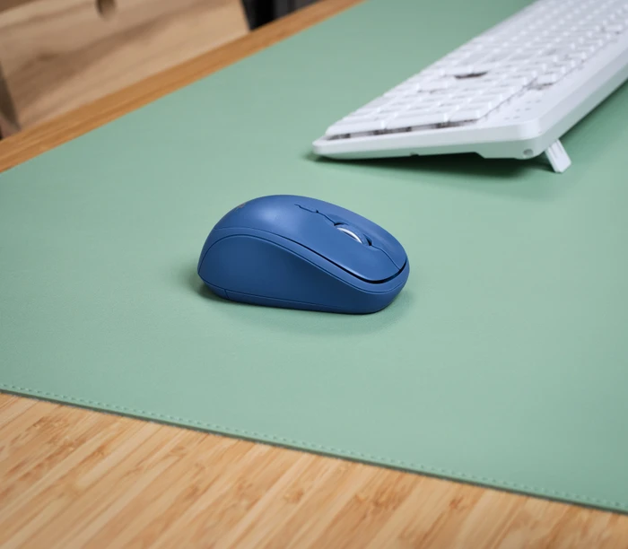 Trust Yvi+ Compact Multi-Device Wireless Mouse blau, USB/Bluetooth